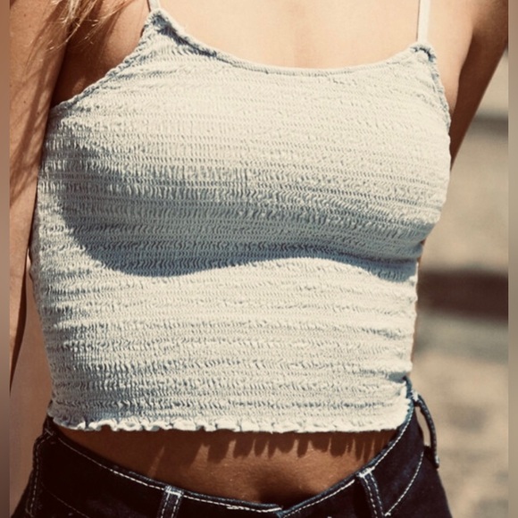 PacSun woven smocked cropped tank top in creamy pink - Picture 2 of 4